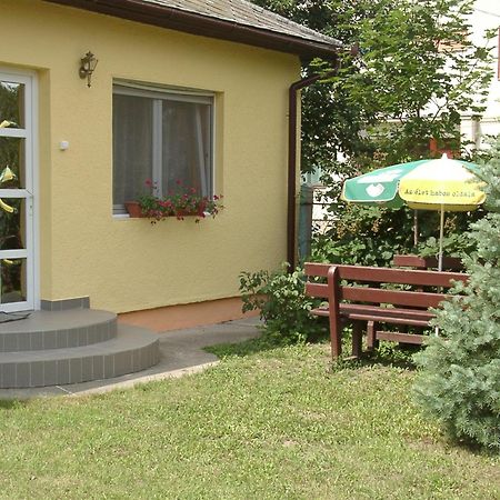 Emese Apartman Hajduszoboszlo Luaran gambar